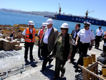 Ya comenzó la instalación de los fuegos artificiales en las costas de la Región de Valparaíso