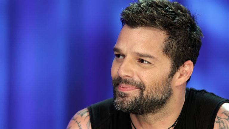 Ricky Martin lanzará nuevo disco "A quien quiero escuchar"