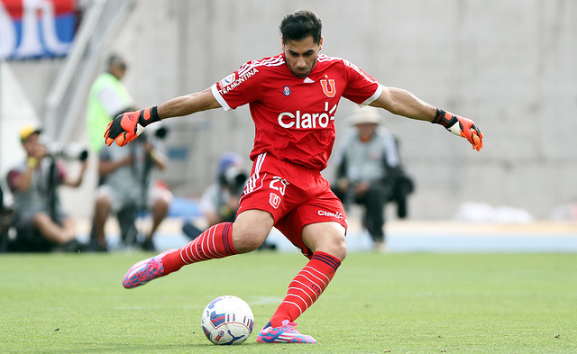 Arquero argentino de Emelec es opción para llegar a U.de Chile