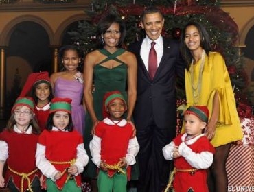 Michelle Obama siguió la ruta de Papá Noel con un grupo de niños