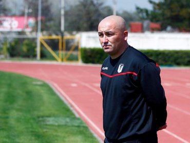 Patricio Almendra sigue como técnico en Santiago Morning