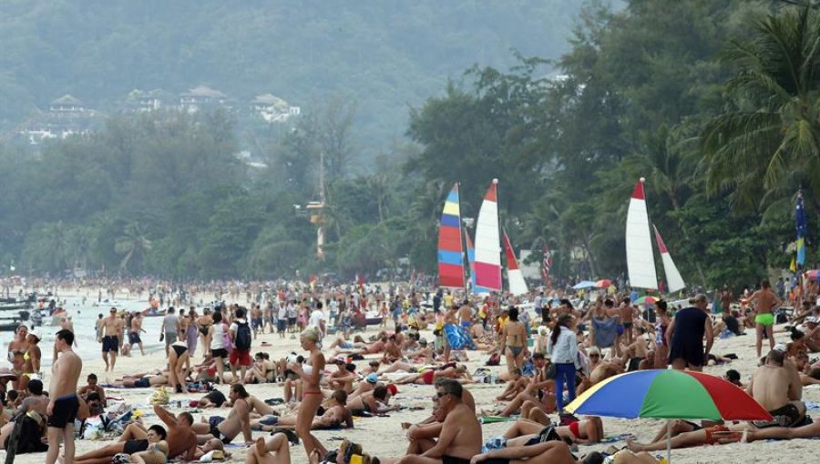 A 10 años del Tsunami: Las playas tailandesas de Khao Lak abarrotadas