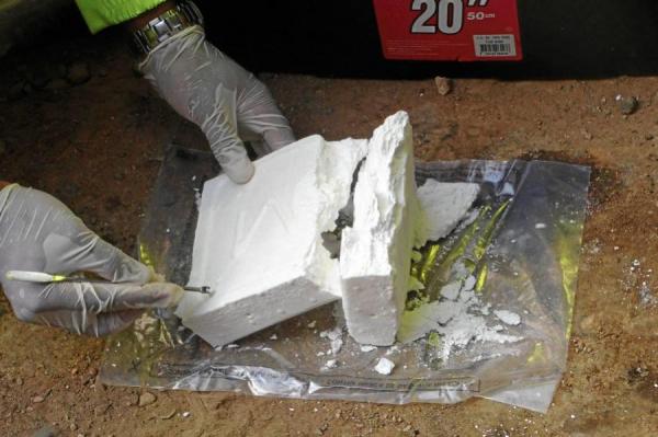 Policía peruana detiene a banda internacional con 88 kilos de cocaína