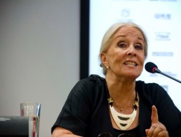 Delfina Guzmán: “Le rezo a la Virgen del Carmen, para que les dé cáncer a los que pelen a Nicolás Eyzaguirre”