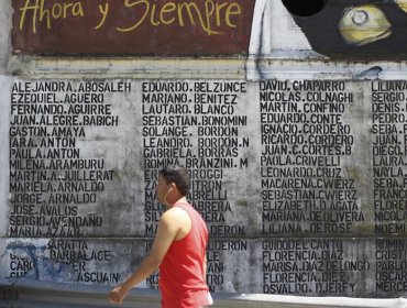 Recuerdan a las 194 víctimas del incendio de discoteca argentina hace 10 años