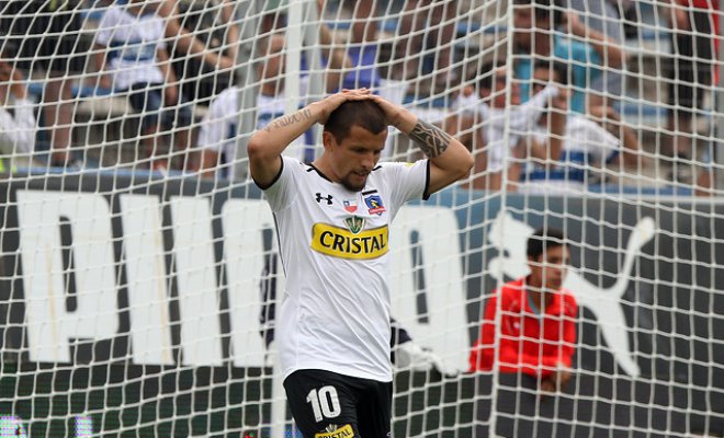 Emiliano Vecchio aseguró que se quedará en Colo Colo a jugar la Libertadores