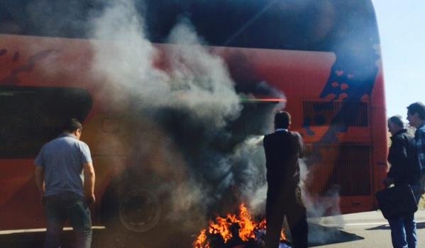 Incendio afecta máquina de Pullman Bus en Ruta 68