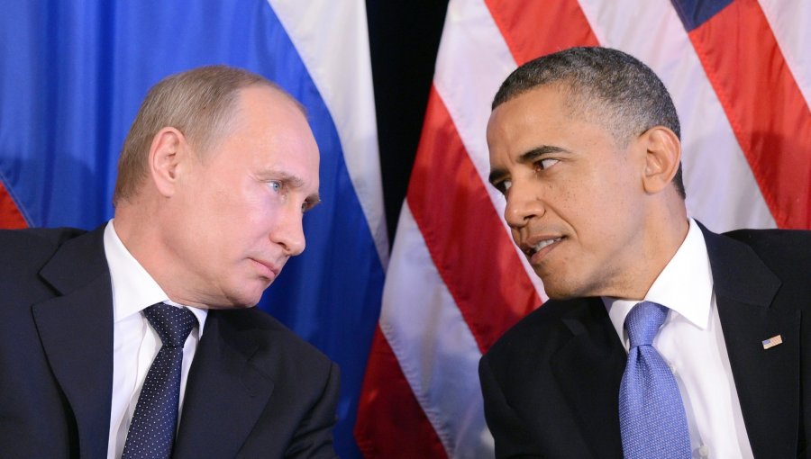 Putin felicita a Obama por Año Nuevo y desea paridad en sus relaciones mutuas