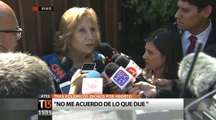 Ex ministra Molina dice no arrepentirse de sus dichos: "Al que le caiga el sayo que se lo ponga"