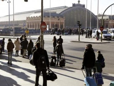 Estación de Metro Atocha, en Madrid, retoma sus servicios tras supuesto atentado de bomba