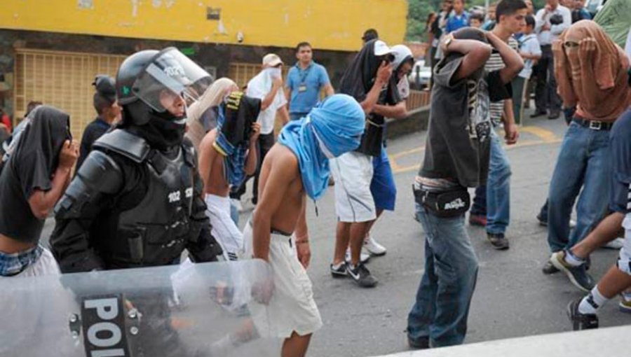 Mueren tres personas en un tiroteo entre pandillas en el suroeste de Colombia