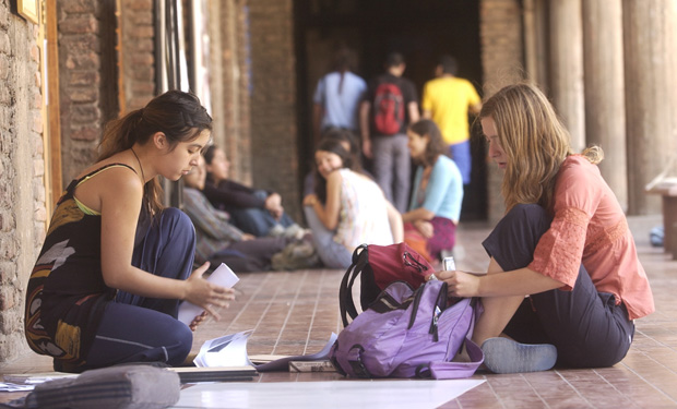 Universidades con gratuidad en la educación fijarán límites de ramos reprobados y años para terminar una carrera