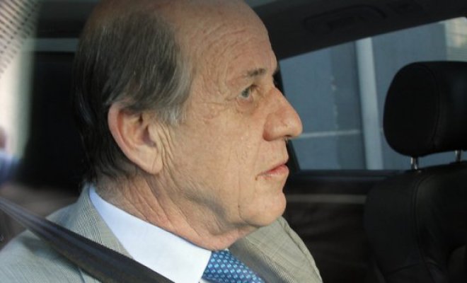 Carlos Alberto Délano declaró por casi 10 horas como imputado en caso Penta
