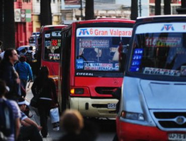 Choferes de micro de Valparaíso respetarán uso de tarifa escolar sólo para actividades académicas