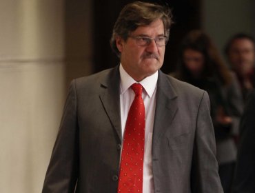 Diputado Ramón Farías explicó Proyecto de Diarios Digitales no busca cobrar por uso de redes sociales