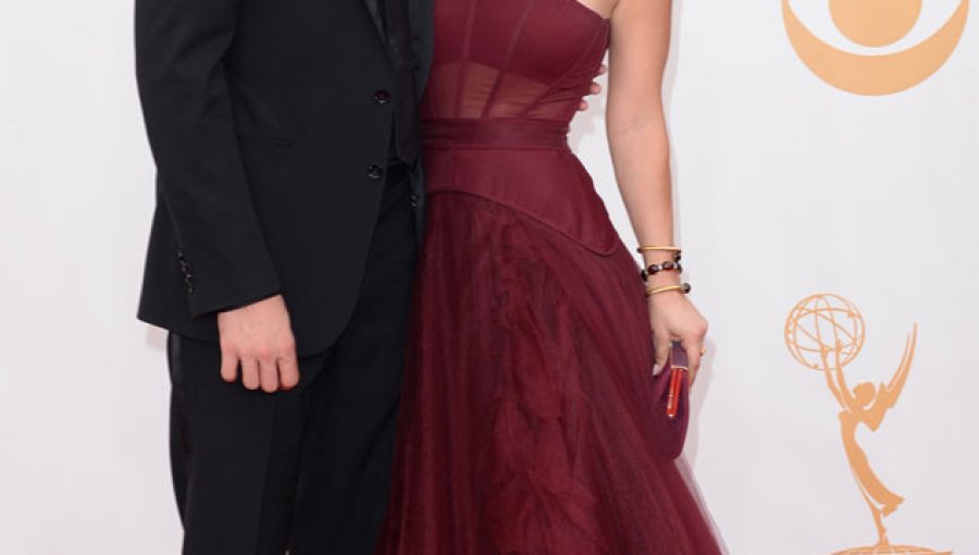 A la actriz Kaley Couco le gusta servir a su marido
