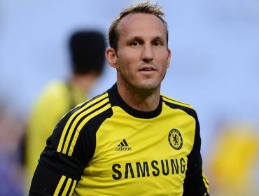 El arquero australiano Schwarzer deja el Chelsea