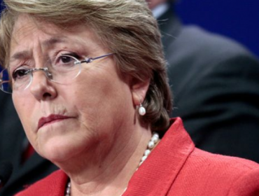 Bachelet envía "condolencias" al pueblo francés por ataque a revista 'Charlie Hebdo'