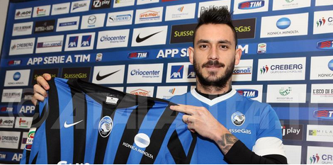 Mauricio Pinilla fue presentado como nuevo refuerzo de Atalanta