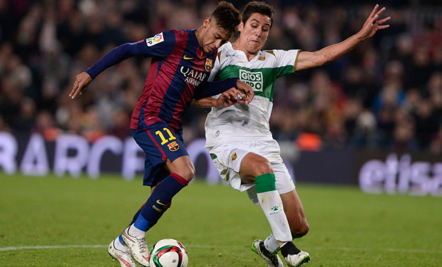 Copa del Rey: Roco sufrió con Elche goleada del Barcelona