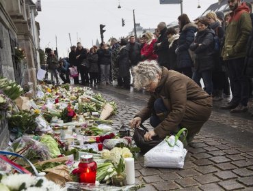 Ataque en París: Medios afirman que sospechosos están acorralados en edificio al norte de Francia