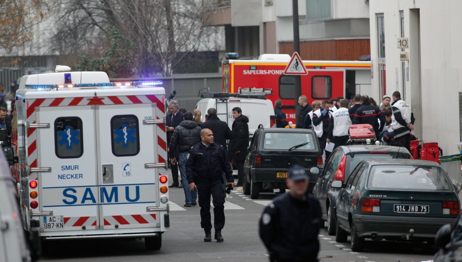 Papa tílda de "crueldad humana" atentado terrorista contra Charlie Hebdo