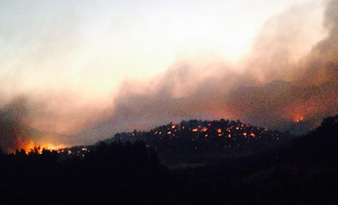 Cuatro viviendas completamente destruidas por incendio forestal en la comuna de Paine