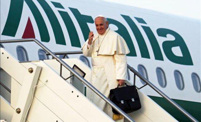 El papa viaja mañana a Sri Lanka y Filipinas, su viaje más largo y agotador