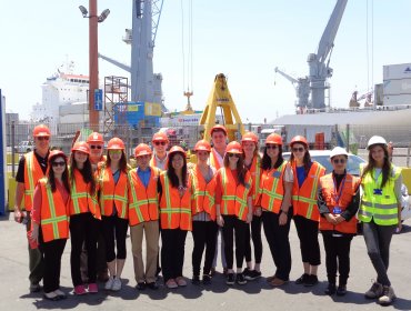 Académicos de universidad de Cornell visitan TCVAL para conocer procesos de exportación frutícola