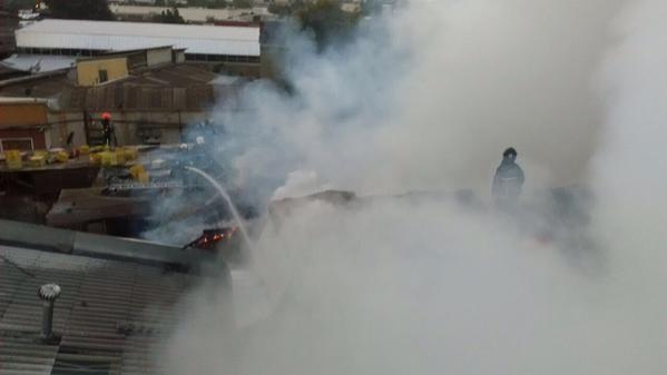 Incendio dejó dos viviendas afectadas durante esta mañana en Recoleta