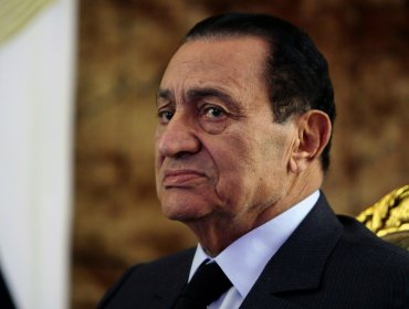 Justicia egipcia anula condena de 3 años de cárcel contra ex presidente Mubarak