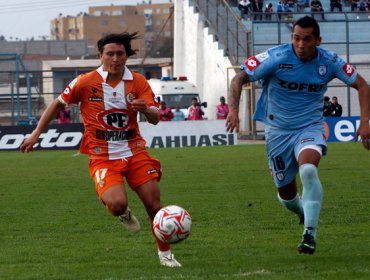 Iquique presentó a Sebastián Toro como su tercer refuerzo