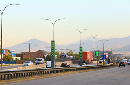 Autopista analiza incrementar semáforos de acceso que dicen cuánta congestión hay