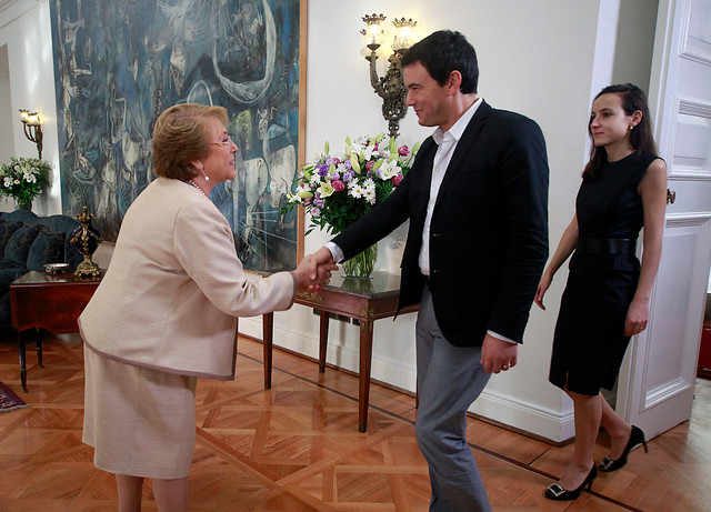 Economista francés en su reunión con Bachelet: La desigualdad de ingresos en Chile es una de las más altas