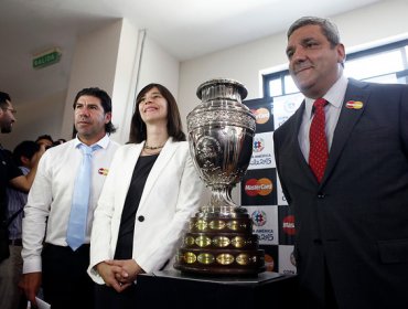 Trofeo de la Copa América fue presentado por Marcelo Salas en el estadio Nacional