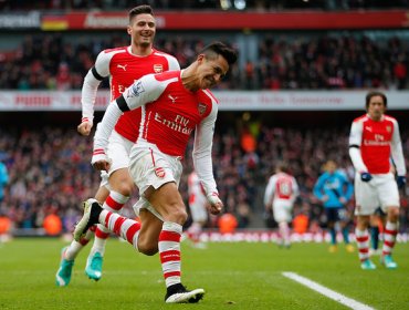 Manchester City - Arsenal, expectación en Inglaterra por duelo entre Sánchez y Aguero