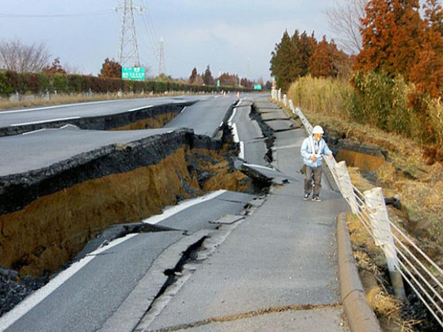 Impactante: Debate en las redes sobre supuesto video del terremoto de 9° en Japón 2011