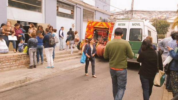 Evacúan Municipalidad de Valparaíso por emanación de gas