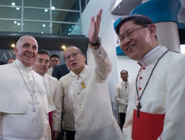 El presidente de Filipinas califica al papa como líder unificador y dedicado