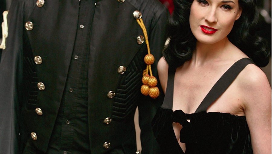 Marilyn Manson fue infiel a Dita Von Teese sobre una alfombra que le regaló Brad Pitt