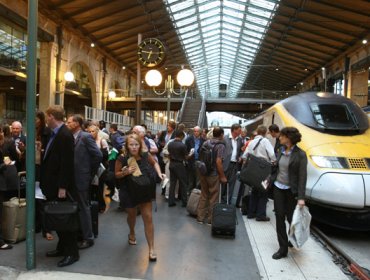 El Eurostar suspende el servicio por un incendio en el túnel del Canal