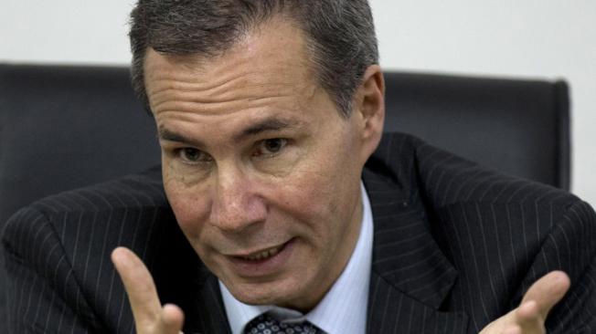 Juez dicta medidas urgentes para preservar pruebas de Nisman contra presidenta