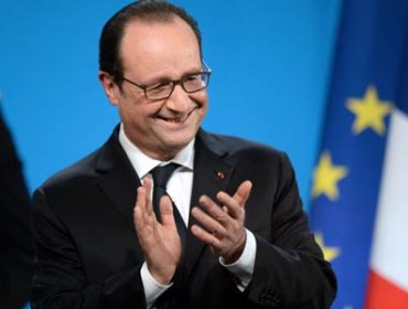 Francia: Hollande logra histórica aprobación popular tras los ataques terroristas