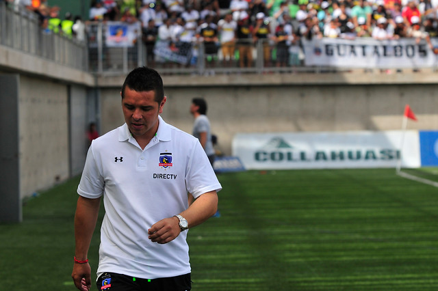 Andrés Mosquera estaría en la órbita de Héctor Tapia para reforzar la defensa alba