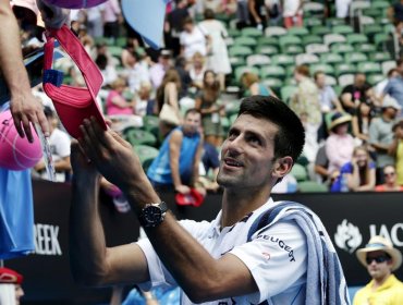 Abierto de Australia: Djokovic sigue firme y Wawrinka sufre para avanzar