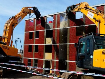 Inician trabajos de demolición en población Las Dunas I de Iquique