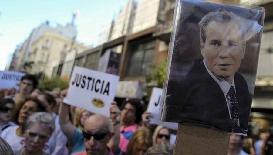 Argentina: Nuevas indagaciones descartan teoría de suicidio del fiscal Nisman