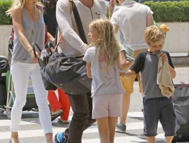Chris Martin atropella a un paparazzi por proteger a su familia
