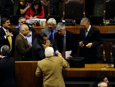 Confepa por desalojo durante votación de Reforma Educacional: “Una vez más vimos la discriminación del gobierno”