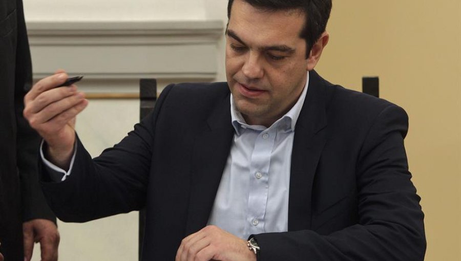 Grecia: Alexis Tsipras cierra un equipo de Gobierno de tan sólo diez ministros